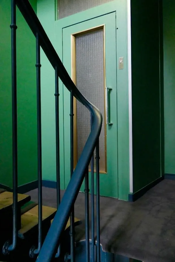 Hotel Avama Prony Paris