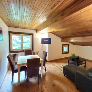 appartement-mansarde-dans-maison-avec-jardin.hotels-rhonealpes.com/