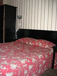 Hotel Avama Prony Paris