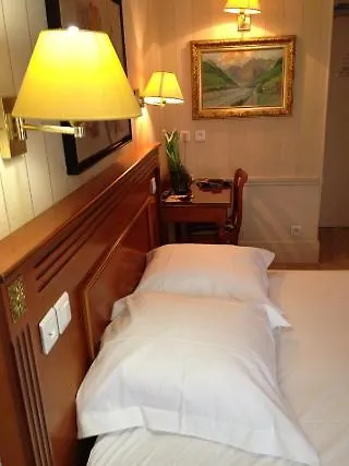 Hotel Hôtel Avama Prony Paris