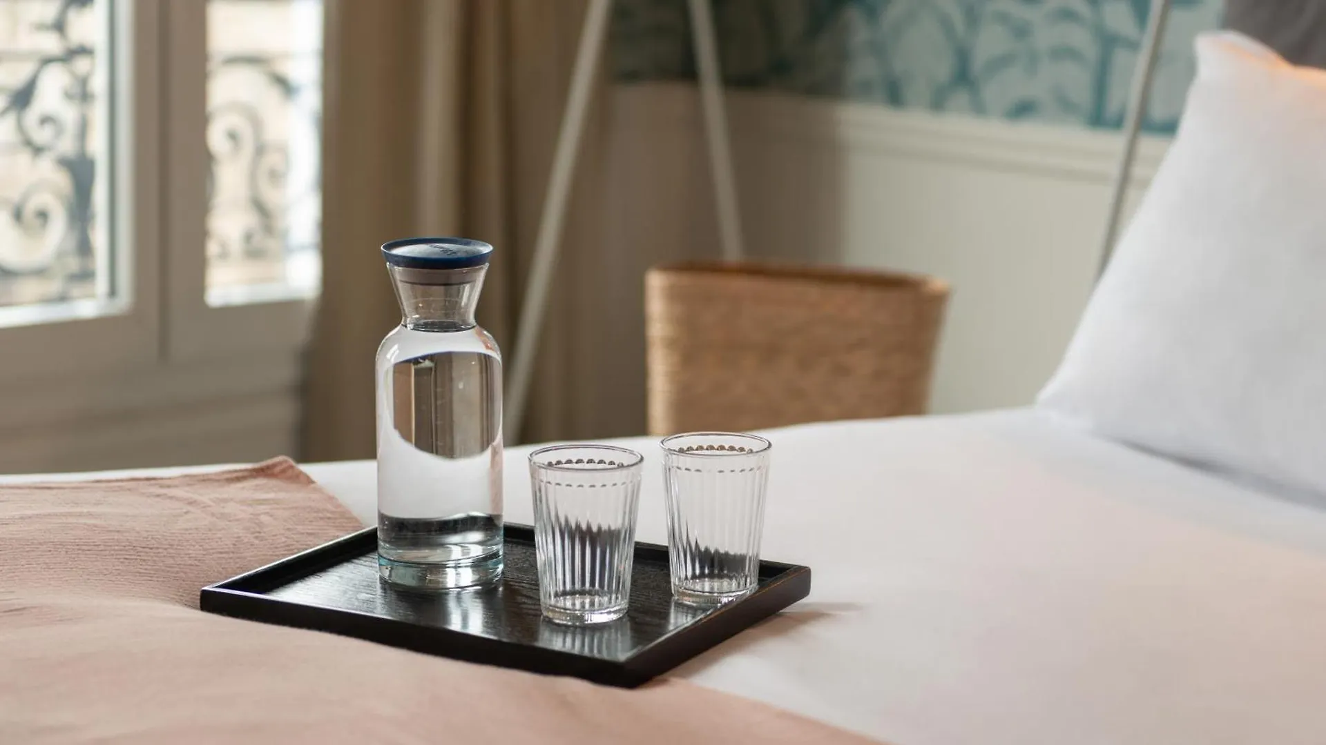 Hotel Avama Prony Parigi 3*,