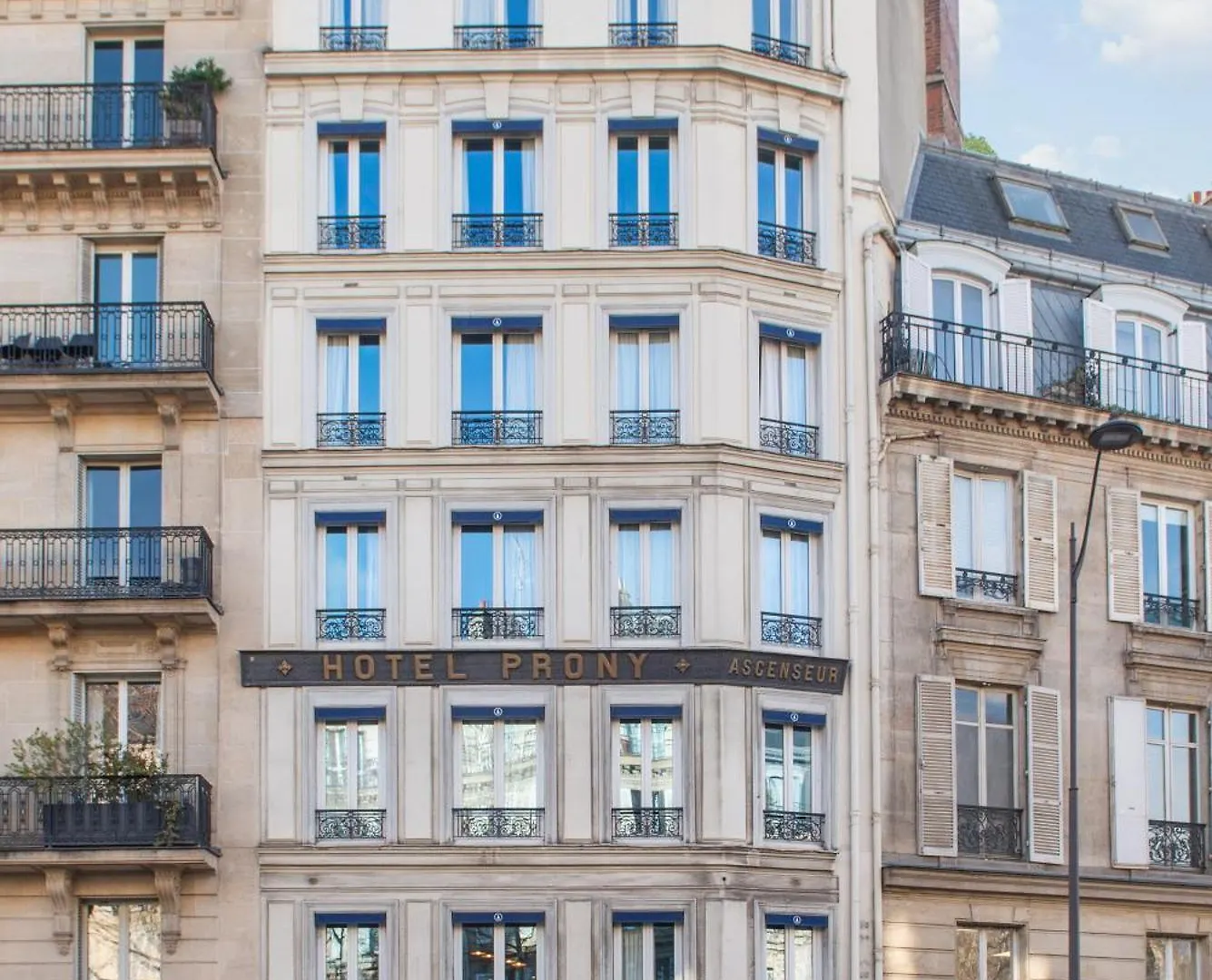 ***  Hotel Avama Prony Parigi Francia