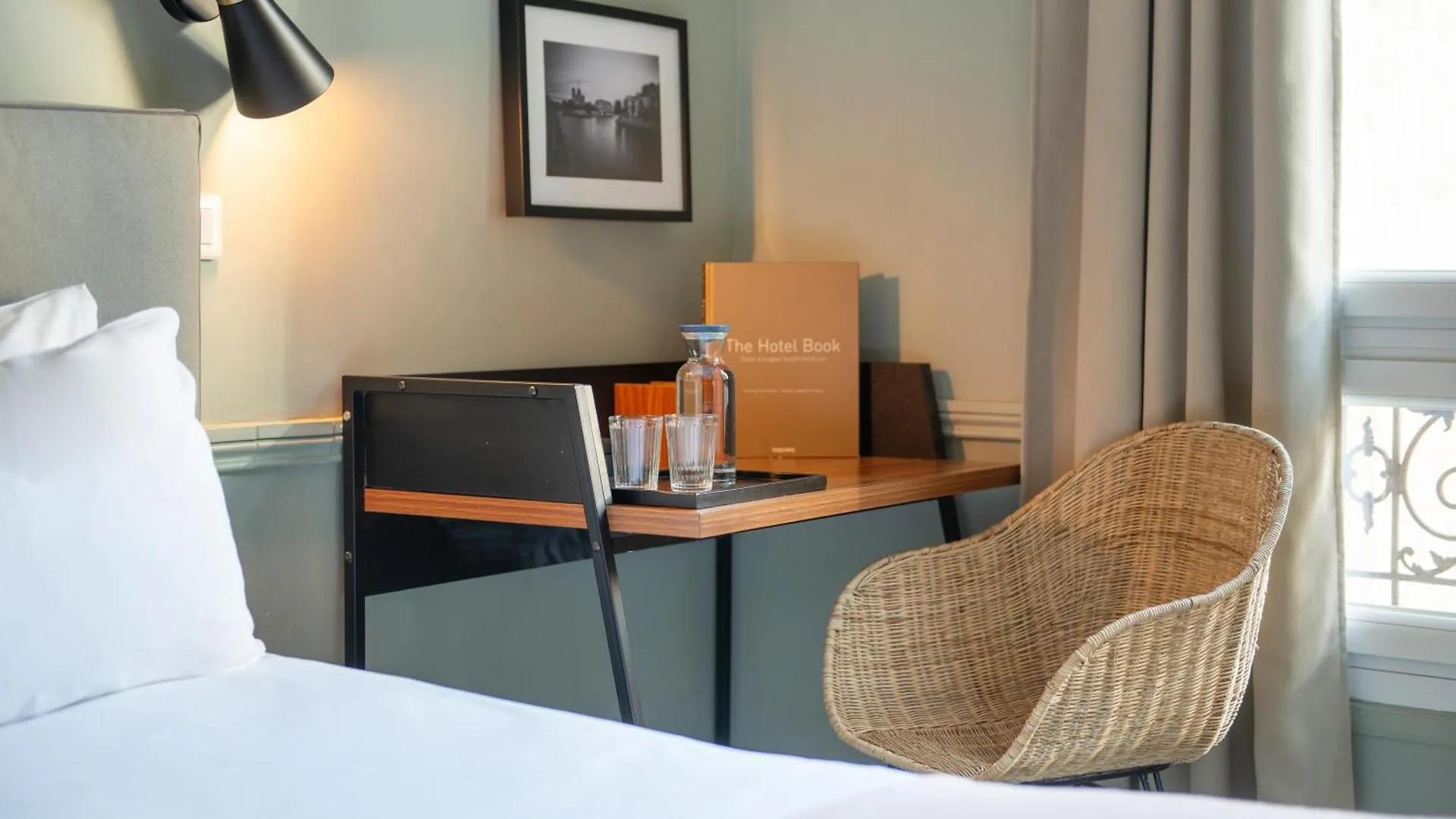 Hotel Avama Prony Parigi