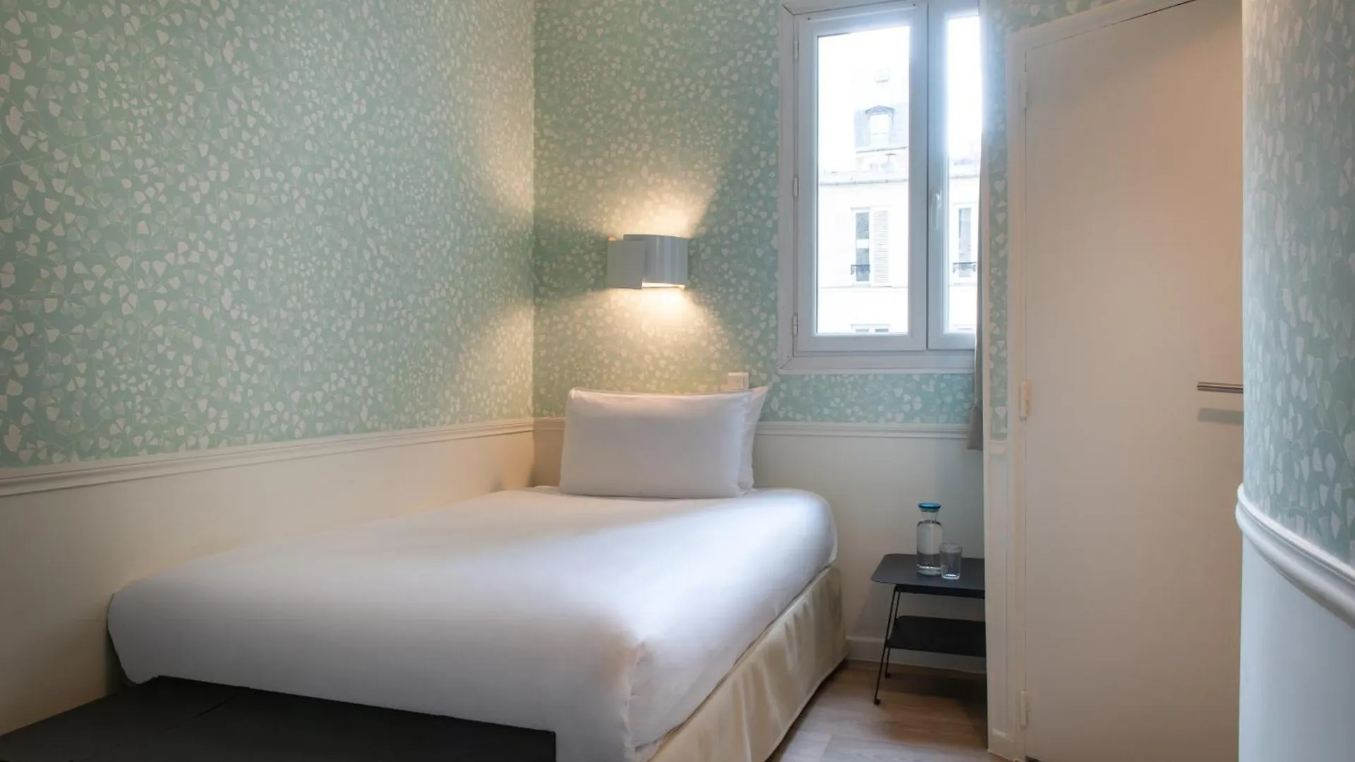 ***  Hotel Avama Prony Parigi Francia