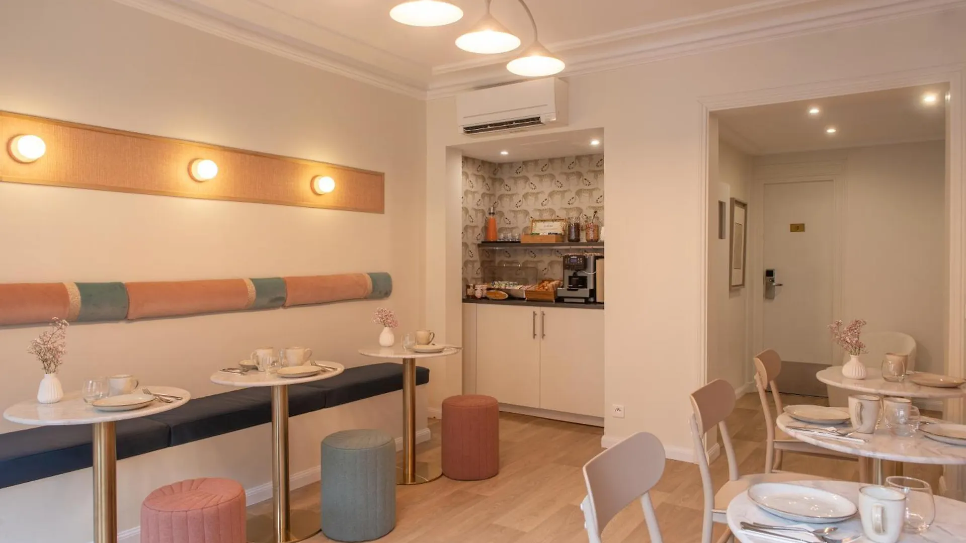 Hotel Avama Prony Parigi