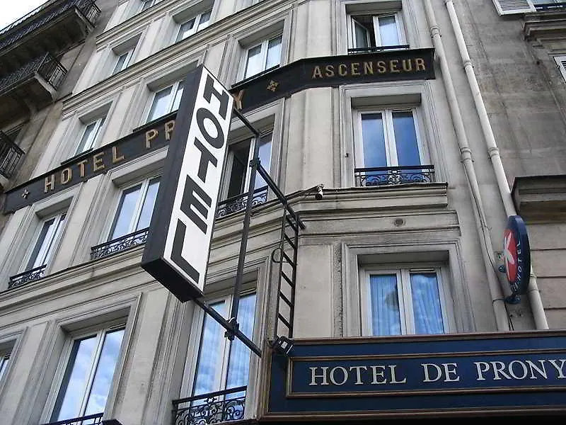 Hotel Avama Prony Parigi 3*,  Francia