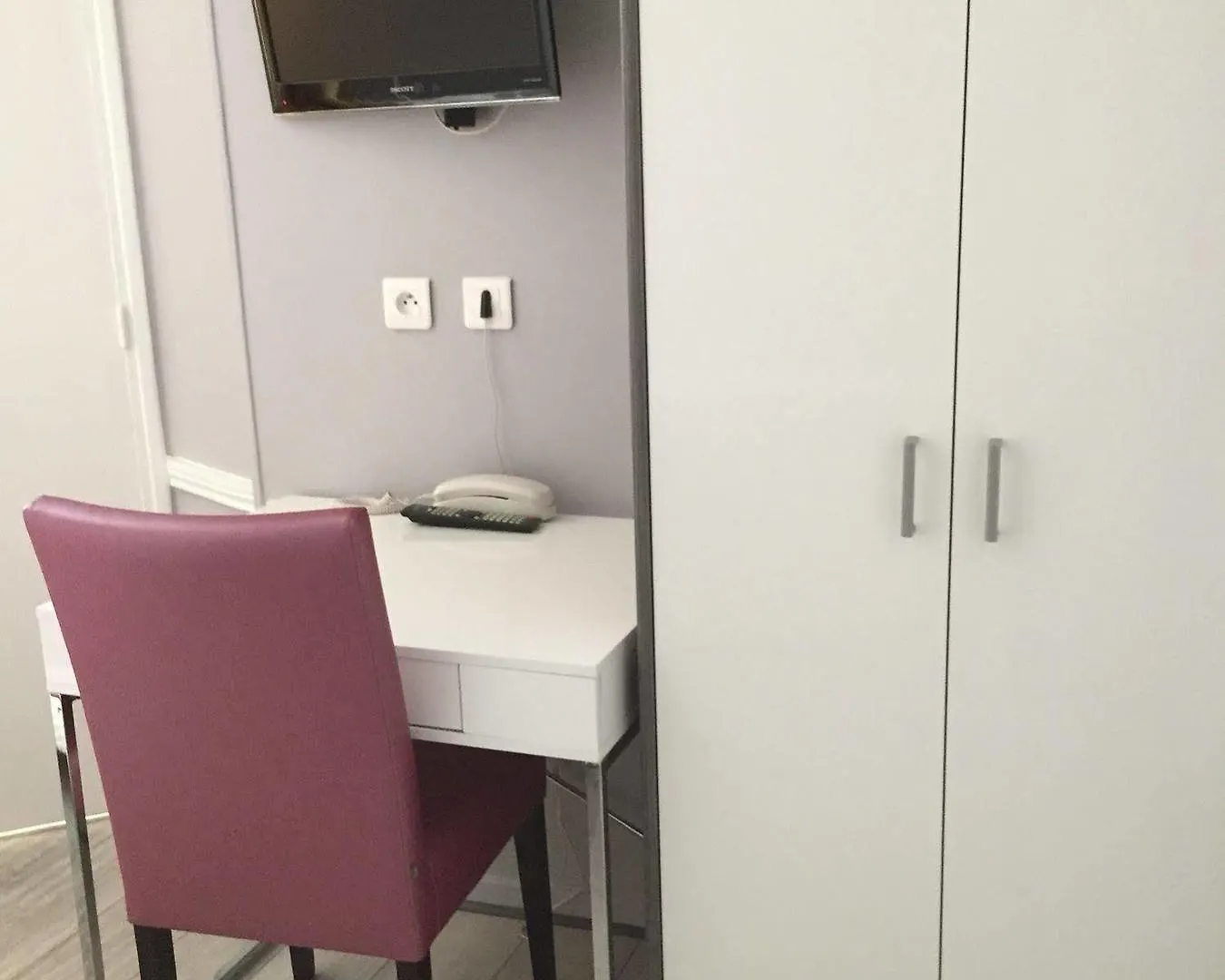 ***  Hotel Avama Prony Parigi Francia